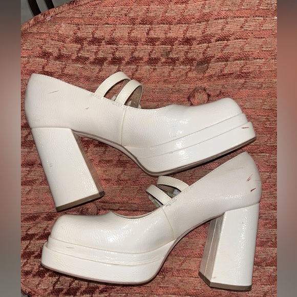 Circus by Sam Edelman Shoes - Circus by Sam Edelman White Patent Platform Mary Jane Heels